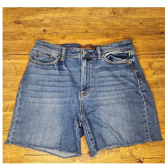 Judy Blue cut off raw hem Jean Denim shorts size XL - Picture 1 of 7